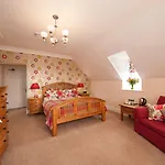 Wheatlands Lodge-windermere - Award Winning - Adult Only - Free Car Park-free Off Site Health Club Access 5* Windermere