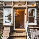 Wheatlands Lodge-windermere - Award Winning - Adult Only - Free Car Park-free Off Site Health Club Access 5* Windermere