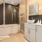 Affittacamere Wheatlands Lodge-windermere - Award Winning - Adult Only - Free Car Park-free Off Site Health Club Access 5*