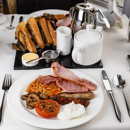 Wheatlands Lodge-windermere - Award Winning - Adult Only - Free Car Park-free Off Site Health Club Access 5*