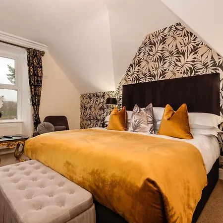 Wheatlands Lodge-windermere - Award Winning - Adult Only - Free Car Park-free Off Site Health Club Access 5*