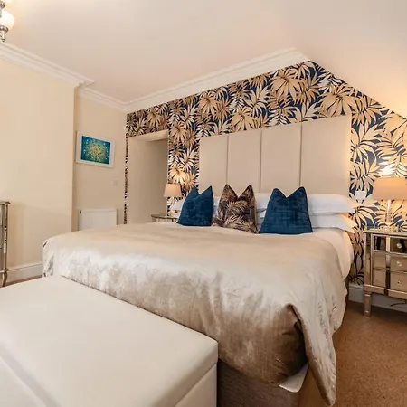 Gasthuis Wheatlands Lodge-windermere - Award Winning - Adult Only - Free Car Park-free Off Site Health Club Access