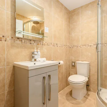 Wheatlands Lodge-windermere - Award Winning - Adult Only - Free Car Park