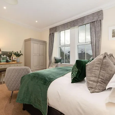 Guest house Wheatlands Lodge-windermere - Of The Year 2024 - Adult Only - Free Car Park Windermere