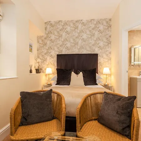 Gasthuis Wheatlands Lodge-windermere - Award Winning - Adult Only - Free Car Park-free Off Site Health Club Access