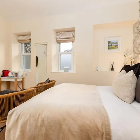 Wheatlands Lodge-windermere - Award Winning - Adult Only - Free Car Park-free Off Site Health Club Access