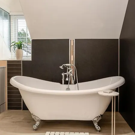 Wheatlands Lodge-windermere - Of The Year 2024 - Adult Only - Free Car Park Guest house 5*