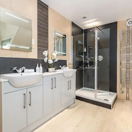 Wheatlands Lodge-windermere - Of The Year 2024 - Adult Only - Free Car Park 5*