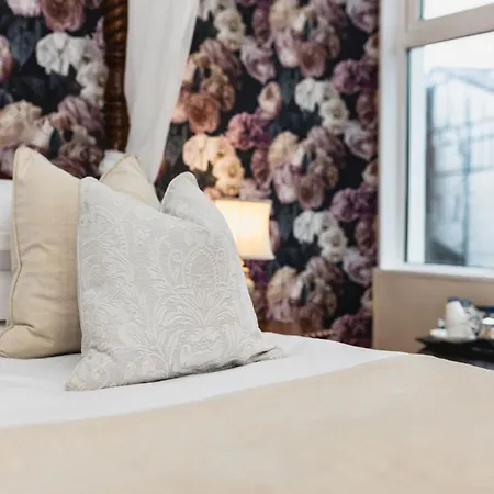 Wheatlands Lodge-windermere - Of The Year 2024 - Adult Only - Free Car Park 5* Windermere