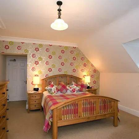 Wheatlands Lodge-windermere - Award Winning - Adult Only - Free Car Park-free Off Site Health Club Access Gasthuis