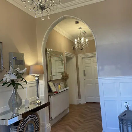 Gasthuis Wheatlands Lodge-windermere - Award Winning - Adult Only - Free Car Park-free Off Site Health Club Access