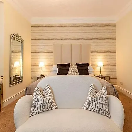 Wheatlands Lodge-windermere - Award Winning - Adult Only - Free Car Park