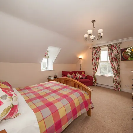 Guest house Wheatlands Lodge-windermere - Of The Year 2024 - Adult Only - Free Car Park 5*