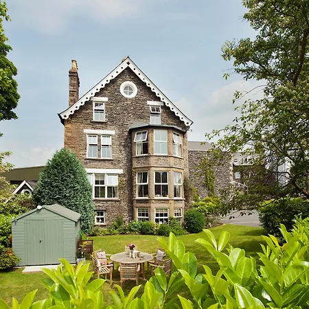 Guest house Wheatlands Lodge-windermere - Of The Year 2024 - Adult Only - Free Car Park Windermere