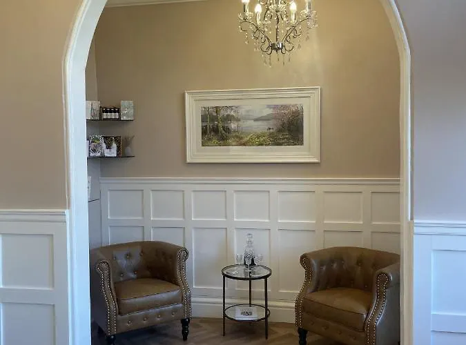 Wheatlands Lodge-windermere - Award Winning - Adult Only - Free Car Park-free Off Site Health Club Access 5*