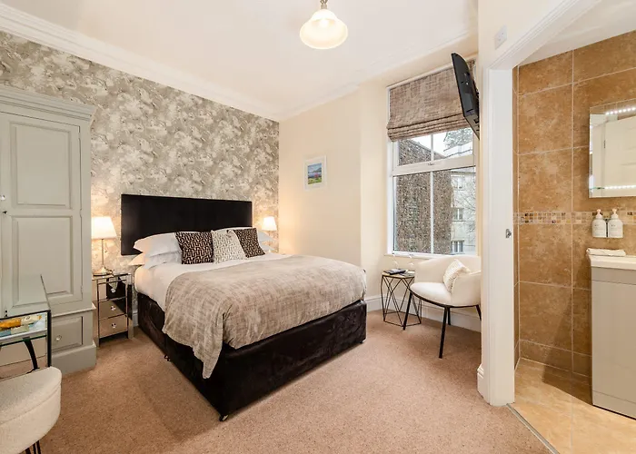 Penzion Wheatlands Lodge-windermere - Award Winning - Adult Only - Free Car Park-free Off Site Health Club Access