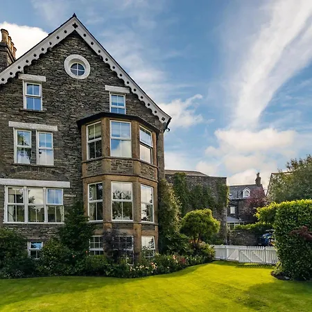 Wheatlands Lodge-windermere - Award Winning - Adult Only - Free Car Park-free Off Site Health Club Access