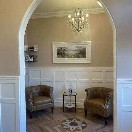 Wheatlands Lodge-windermere - Award Winning - Adult Only - Free Car Park-free Off Site Health Club Access 5*